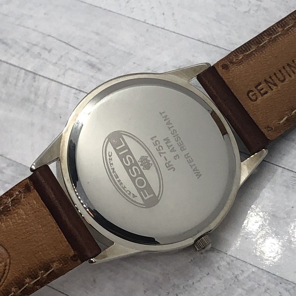 Vintage Fossil World Globe Watch - Picture 6 of 12